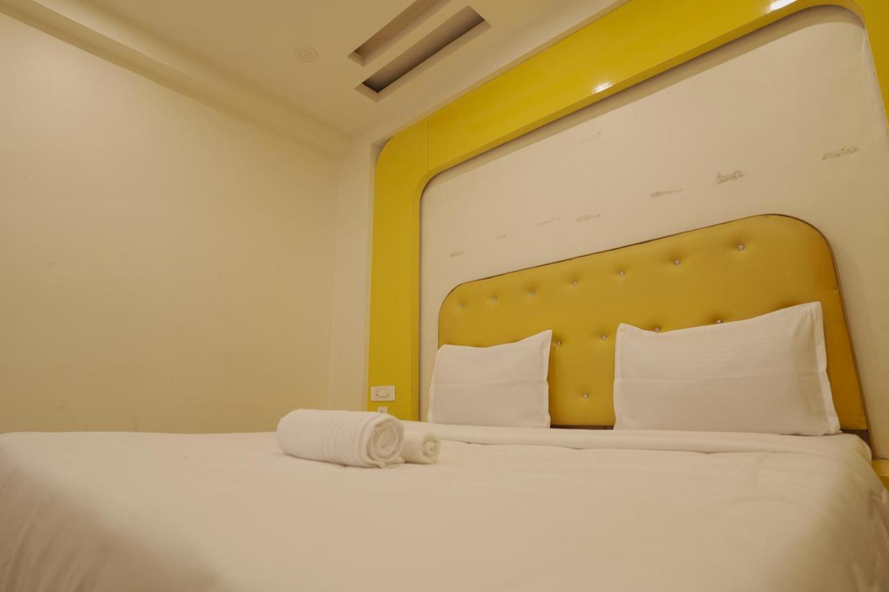 Hotel Leo Continental New Delhi Exterior foto