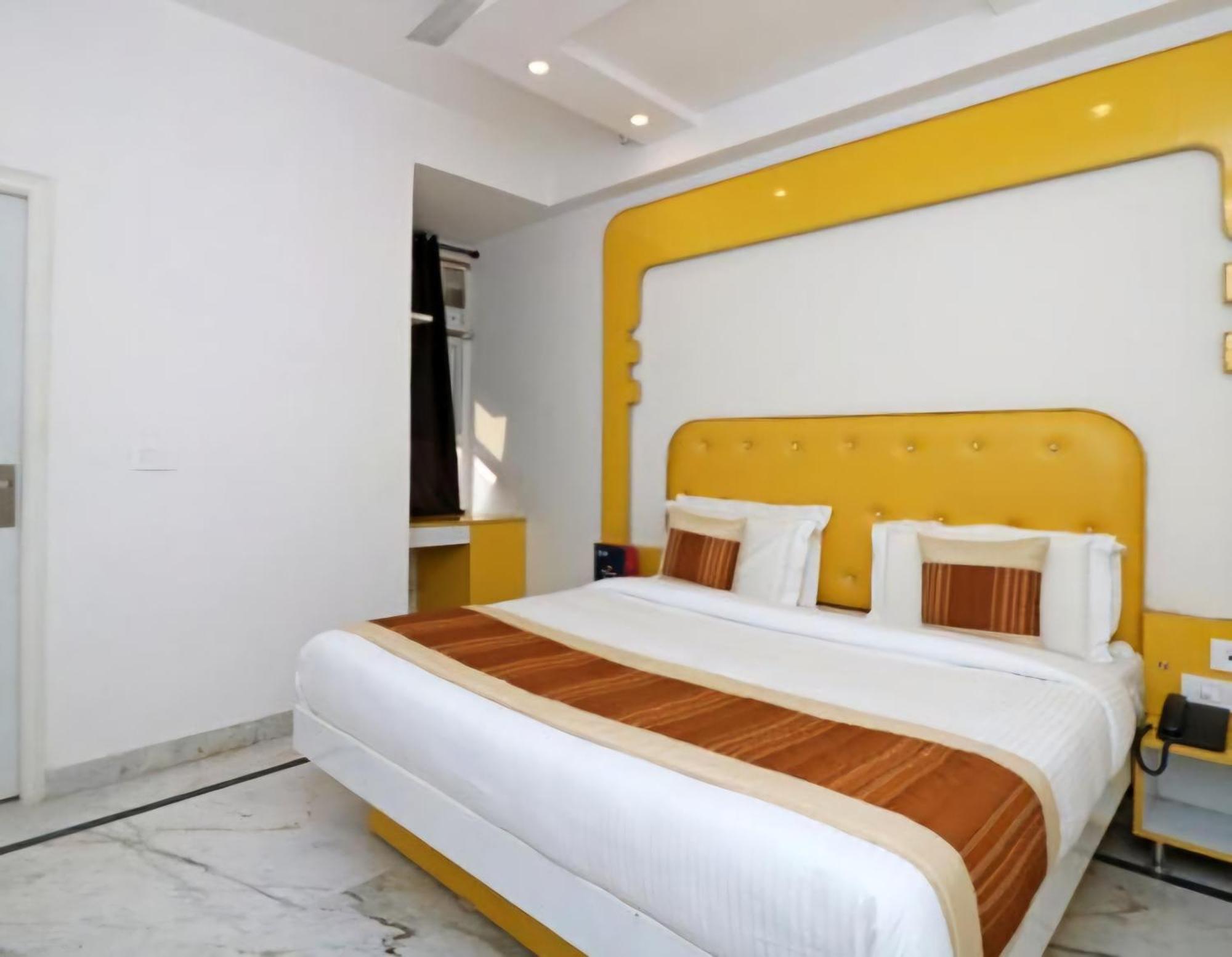 Hotel Leo Continental New Delhi Exterior foto