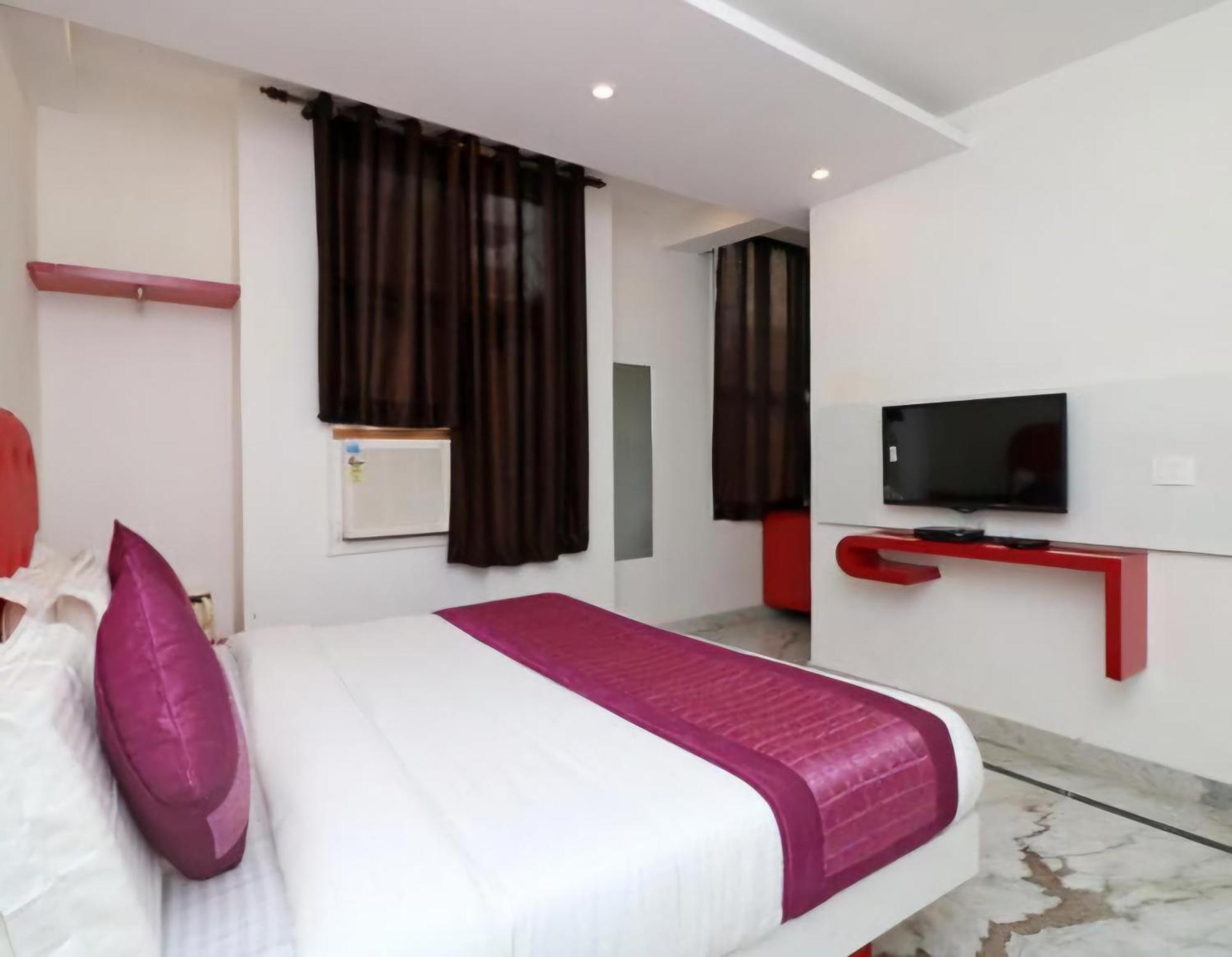 Hotel Leo Continental New Delhi Exterior foto
