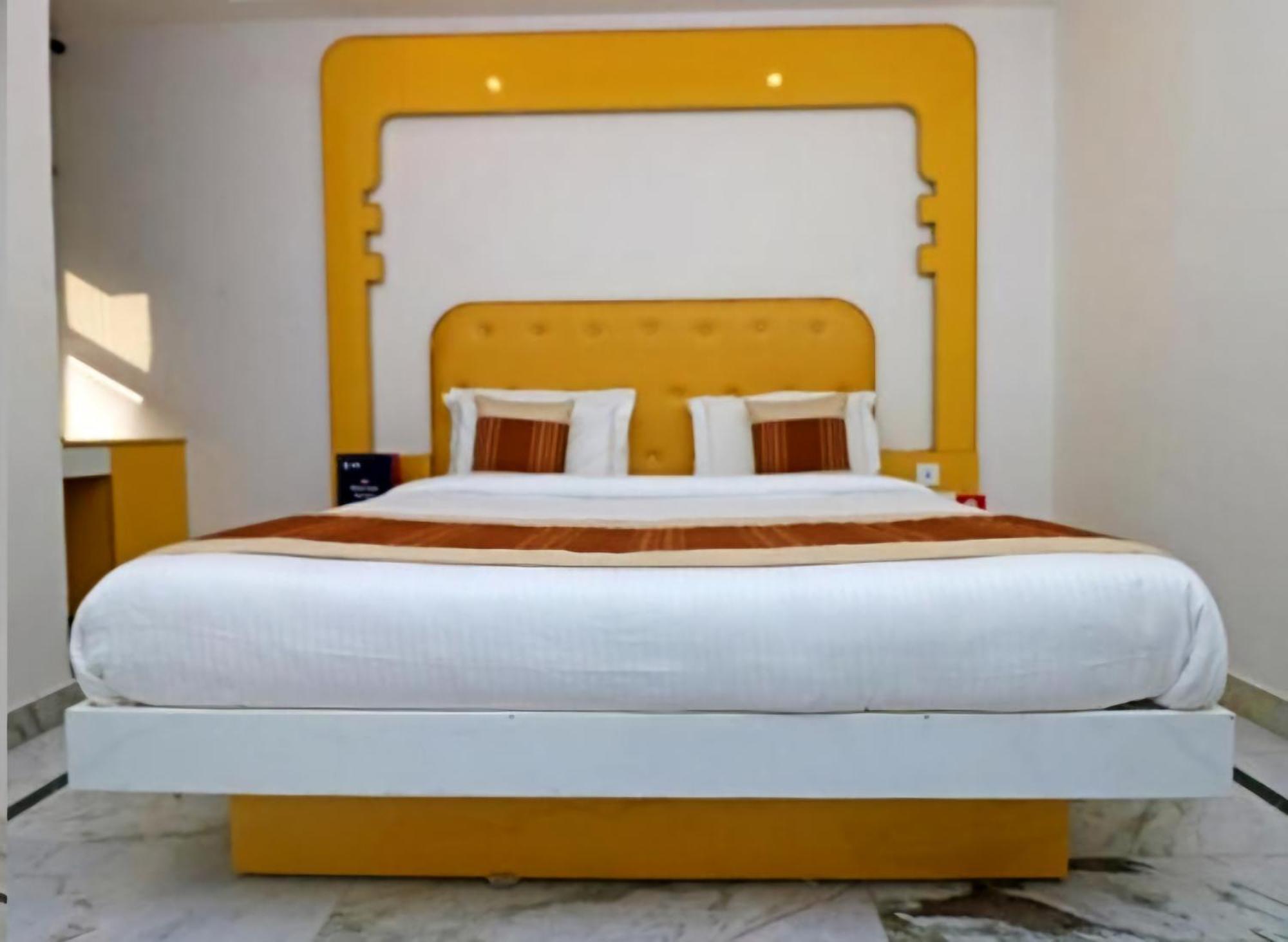 Hotel Leo Continental New Delhi Exterior foto