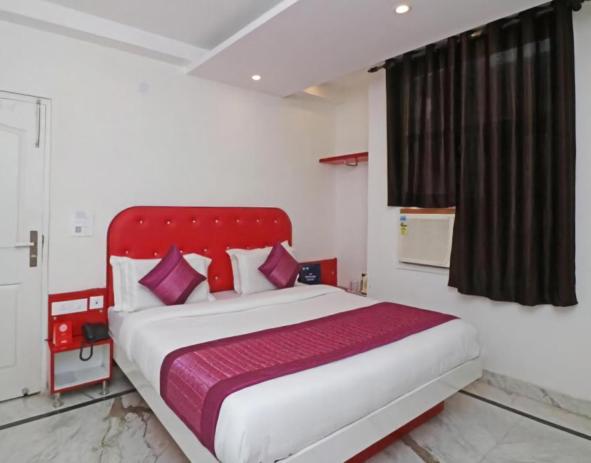 Hotel Leo Continental New Delhi Exterior foto